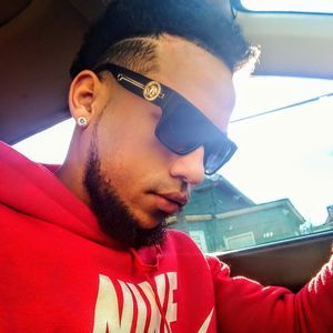 Meet your Posher, Luis